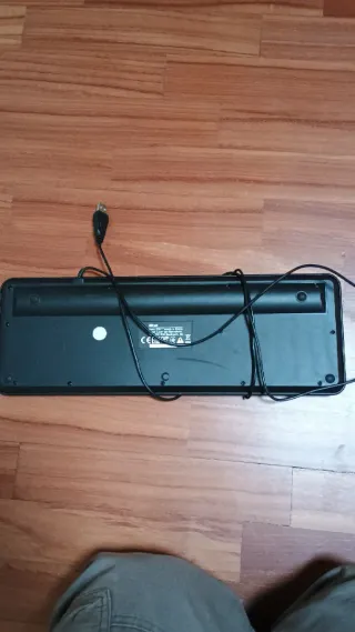 Tastiera Trust Nera Tasti Tondi Italiana