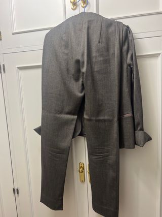 Traje Tres Jolie Tostado Chaqueta y pantalon