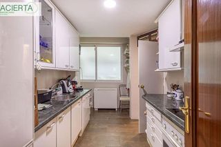 Piso en venta en Camino de Ronda - Rosaleda en Granada