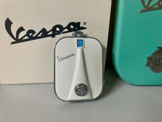 Portachiavi Vespa Piaggio con luce LED