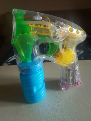 Pistola de burbujas a pilas