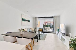 Piso en venta en Paraíso - Atalaya- Benamara en Estepona