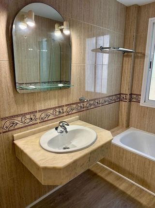 Piso en venta en Torremuelle en Benalmádena