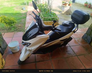 Yamaha NMAX 125cc Scooter Automática