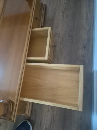 Mesa de centro madera noble y cristal