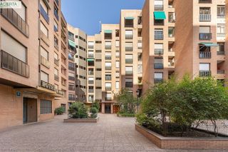 Piso en venta en Pajaritos - Plaza de Toros en Granada