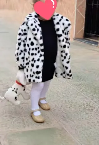 Abrigo disfraz niña.