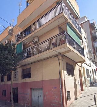 Local comercial en venta en La Salut - Lloreda en Badalona