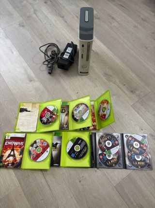 Xbox 360 + Varios Videojuegos