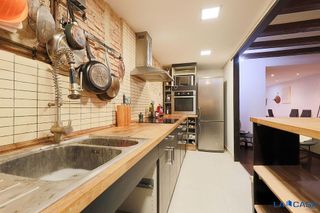 Piso en venta en El Raval en Barcelona