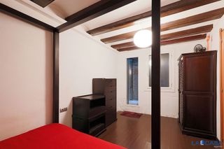 Piso en venta en El Raval en Barcelona