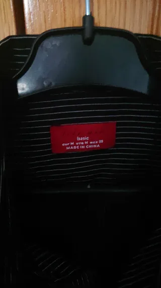 2 Camisas Juveniles ajustadas  de Zara com nuevas