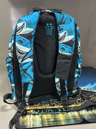 Mochila Totto Tiburones Azul