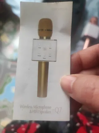 Altavoz Karaoke Dorado y Blanco