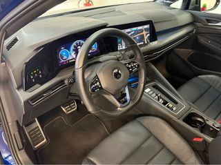 Volkswagen Golf 2021