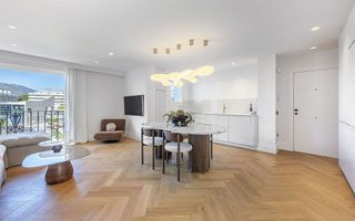 Piso en venta en Puerto Banús en Marbella