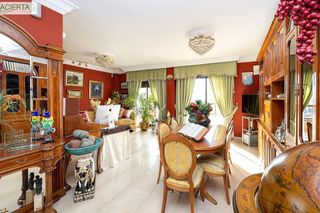 Dúplex en venta en Bola de Oro - Serrallo en Granada