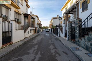 Casa pareada en venta en Ogíjares