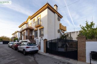 Casa pareada en venta en Ogíjares