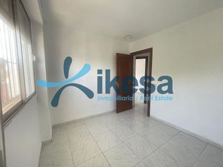 Piso en venta en Linares