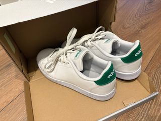 Deportivas Adidas Blancas y Verdes Talla 38 2/3