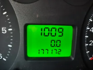 Ford Transit camperizada homologada.