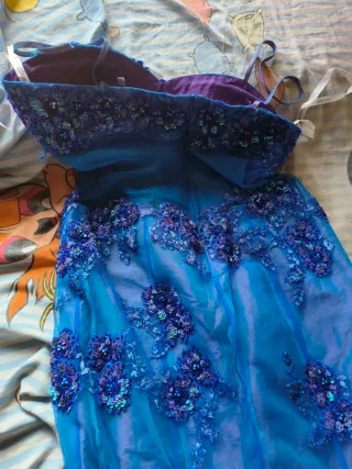 Vestido de fiesta Paris Prom azul/morado talla 8