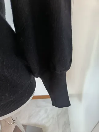 Maglia nera con strass