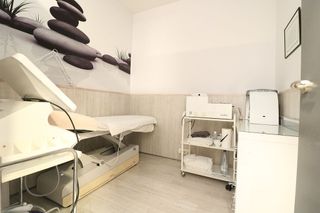 Local comercial en alquiler en Centre - Cordelles en Cerdanyola del Vallès