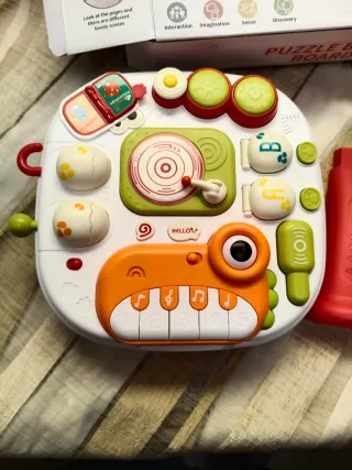 Mesa de Actividades para Bebé con Juguetes