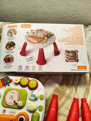 Mesa de Actividades para Bebé con Juguetes