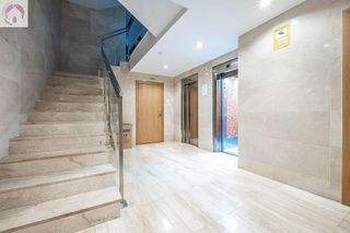 Piso en venta en Camino de Ronda - Rosaleda en Granada