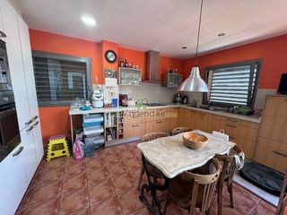 Chalet en venta en Vallirana