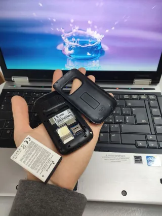 Telefono Cellulare a Tastiera Argento