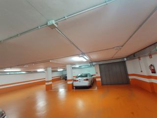 Garaje en venta en Ensanche en Coruña (A)