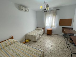 Chalet en venta en Las Lagunas - Campano en Chiclana de la Frontera