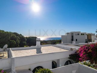 Piso en venta en Cabo Pino - Reserva de Marbella en Marbella