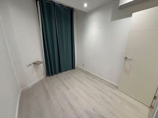 Piso en venta en El Raval en Barcelona