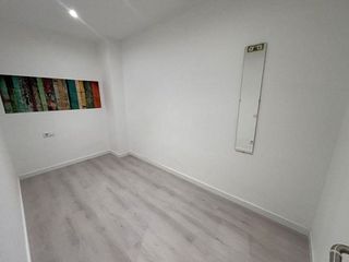 Piso en venta en El Raval en Barcelona