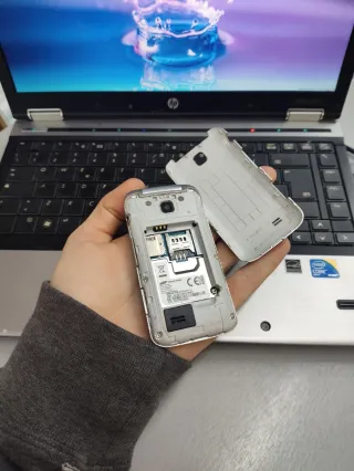 Samsung Telefono a Tastiera Argento