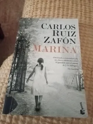 Marina (Spanish Edition)