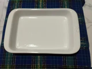 Pirofila Barilla in porcellana bianca