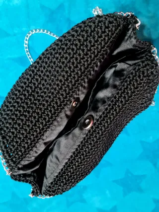 Borsa uncinetto nera con catena argento