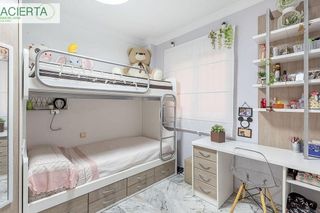 Piso en venta en Cervantes en Granada