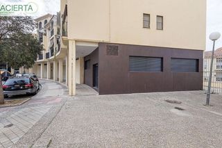 Piso en venta en Bola de Oro - Serrallo en Granada