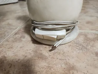 Pie de lámpara de alabastro