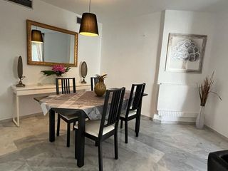 Piso en alquiler en Los Naranjos - Las Brisas en Marbella