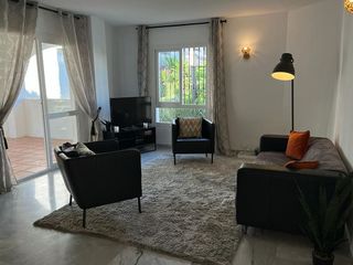 Piso en alquiler en Los Naranjos - Las Brisas en Marbella
