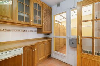 Casa adosada en venta en Ogíjares