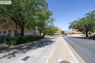 Casa pareada en venta en Bola de Oro - Serrallo en Granada